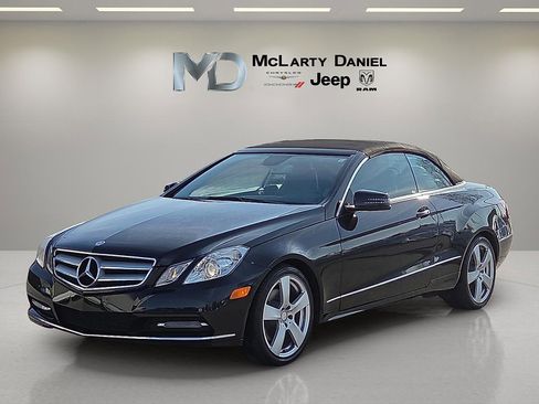 Used 2013 Mercedes-Benz E 350 Cabriolet image 2
