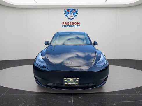 Used 2023 Tesla Model Y Long Range image 8