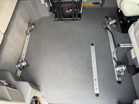 Used 2015 Dodge Grand Caravan SE w/ Quick Order Package 29E SE image 24