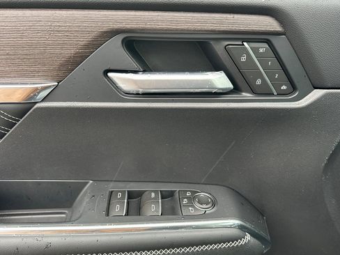 New 2026 GMC Acadia Denali w/ Super Cruise Package image 12