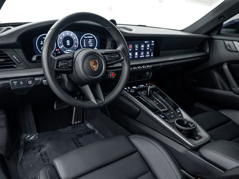 Certified 2025 Porsche 911 Carrera w/ Premium Package RWD image 4