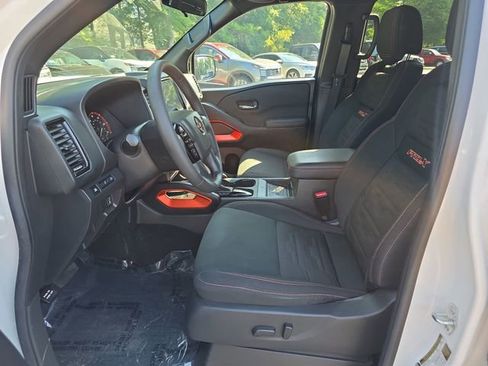 Used 2024 Nissan Frontier Pro-X w/ Pro Convenience Package RWD image 23