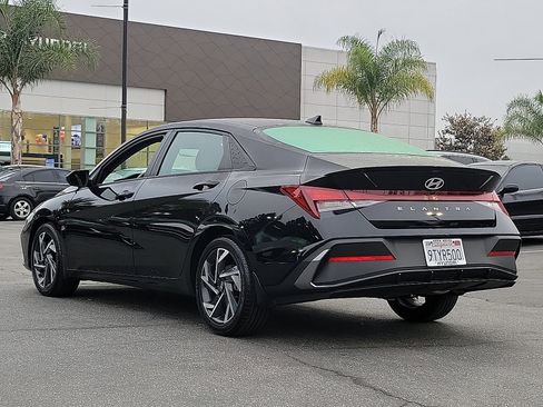 Certified 2025 Hyundai Elantra Sport image 25