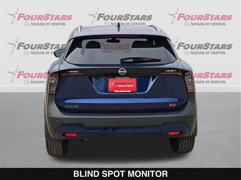 New 2026 Nissan Kicks SR image 5