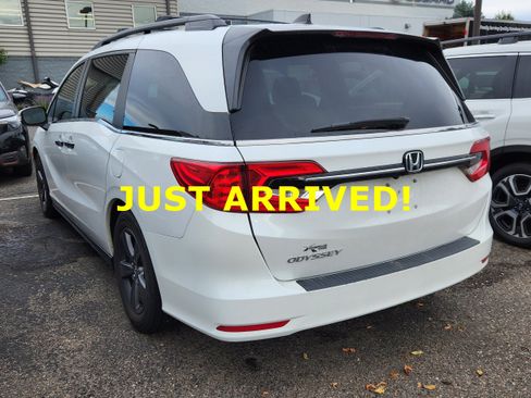 Used 2021 Honda Odyssey EX image 4