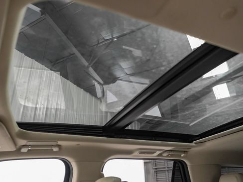 Used 2022 Lincoln Navigator L Reserve AWD/4WD image 22