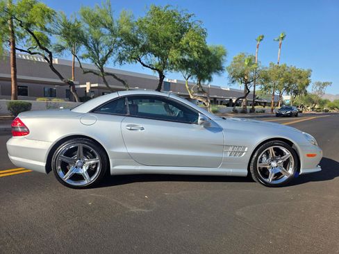 Used 2011 Mercedes-Benz SL 550 w/ Premium I Pkg image 13