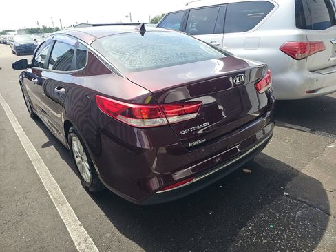 Used 2018 Kia Optima LX FWD image 8