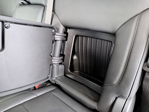 Used 2024 Chevrolet Silverado 1500 LT Trail Boss w/ Convenience Package II image 29