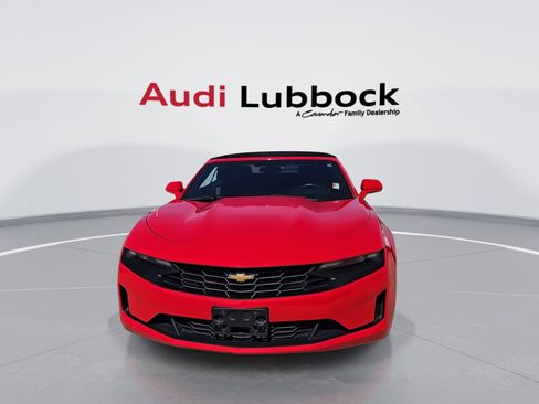 Used 2020 Chevrolet Camaro LT RWD image 3