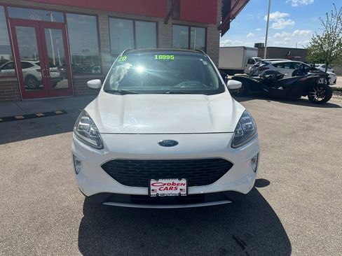 Used 2020 Ford Escape Titanium w/ Titanium Premium Package 2.0 AWD/4WD image 2