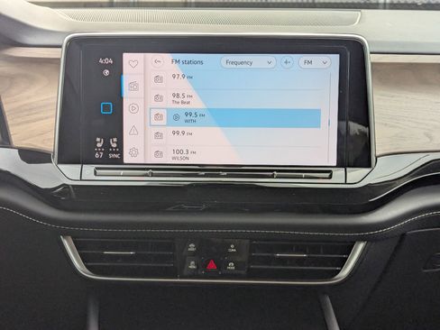 Used 2025 Volkswagen Atlas SE image 18