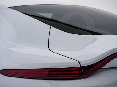 Used 2020 Aston Martin V8 Vantage Coupe image 13