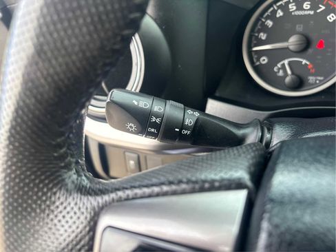 Used 2020 Toyota Tacoma SR5 image 19