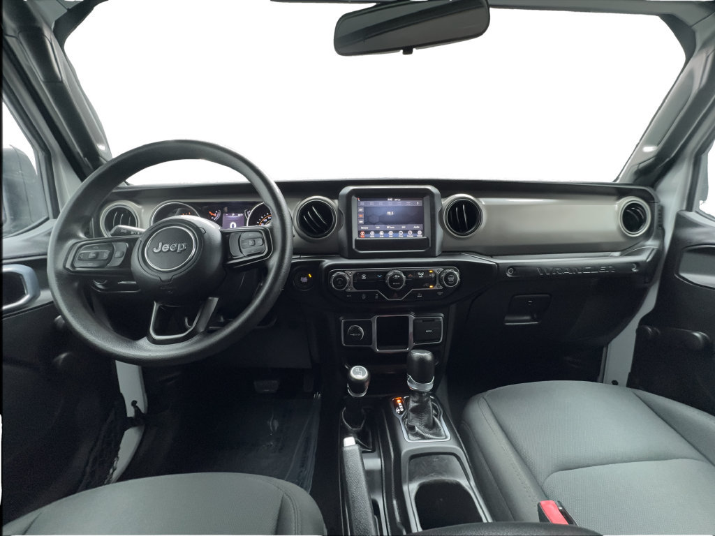 Used 2022 Jeep Wrangler Sport AWD/4WD image 33
