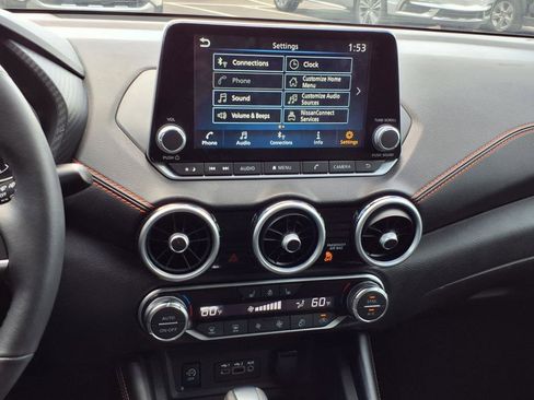 Used 2024 Nissan Sentra SR w/ SR Premium Package image 15