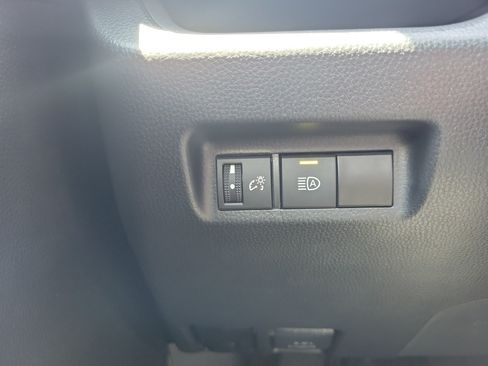 Used 2023 Toyota RAV4 LE FWD image 32