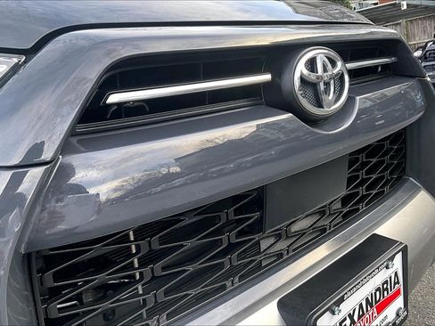 Used 2024 Toyota 4Runner TRD Off-Road Premium image 29