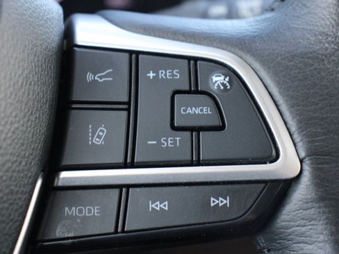 Certified 2024 Toyota Sienna XLE image 26