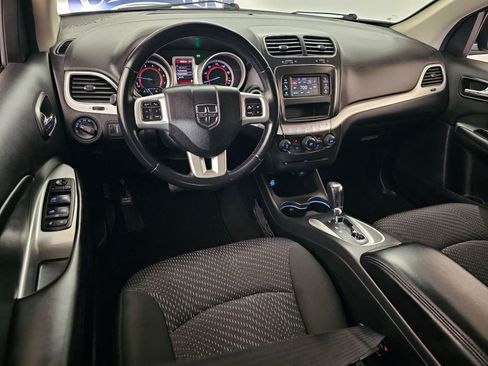 Used 2019 Dodge Journey SE w/ Premium Group image 14