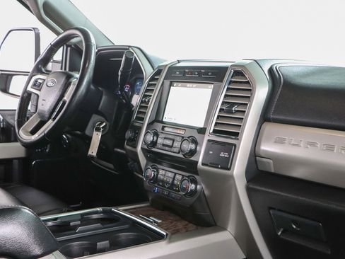 Used 2017 Ford F250 Lariat w/ Chrome Package AWD/4WD image 27