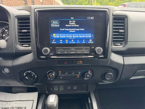 Used 2022 Nissan Frontier S AWD/4WD image 11