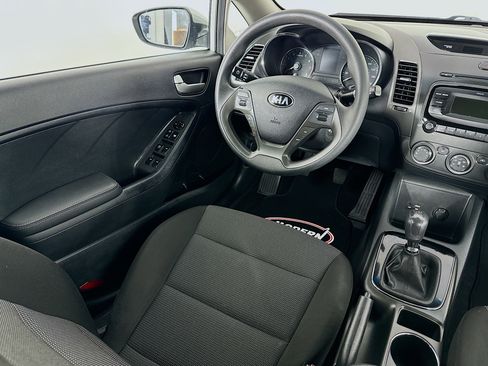 Used 2018 Kia Forte LX image 29