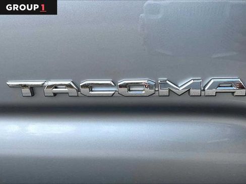 Certified 2023 Toyota Tacoma TRD Off-Road AWD/4WD image 33