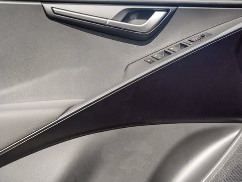 New 2026 Kia Niro LX FWD image 22