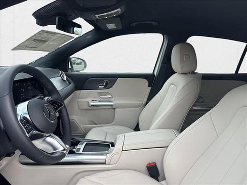New 2025 Mercedes-Benz GLA 250 image 13