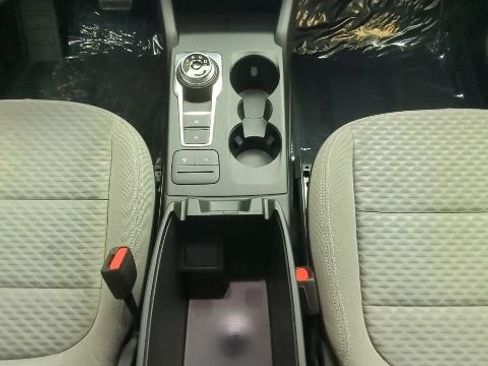 Used 2022 Ford Escape SE image 26