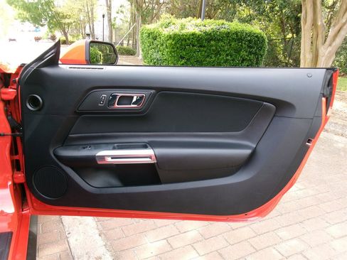 Used 2015 Ford Mustang Coupe w/ Equipment Group 051A image 18