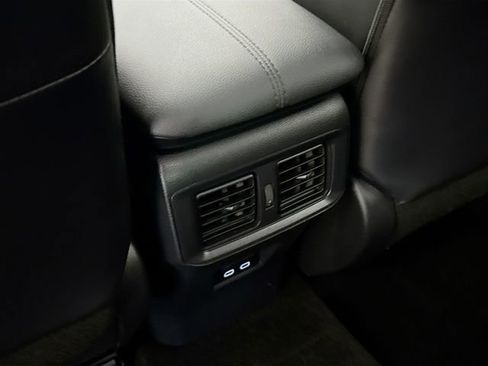 Used 2023 Toyota RAV4 XLE Premium image 25