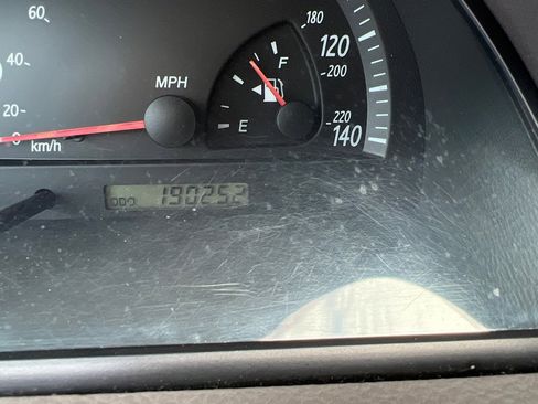 Used 2002 Toyota Camry LE image 15