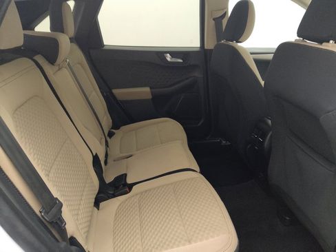 Used 2020 Ford Escape SE FWD image 19