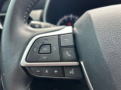 Used 2024 Toyota Highlander XLE AWD/4WD image 27