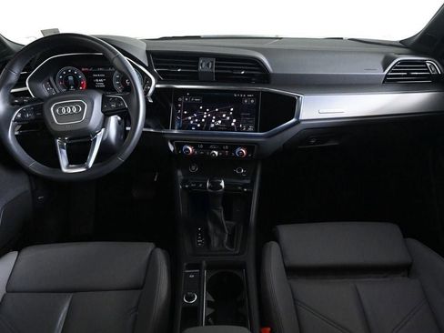 Used 2025 Audi Q3 2.0T Premium w/ Convenience Package AWD/4WD image 9
