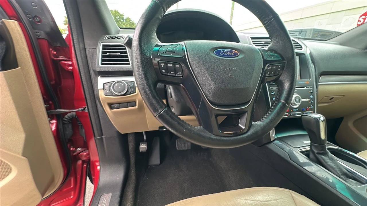 Used 2017 Ford Explorer Limited FWD image 36