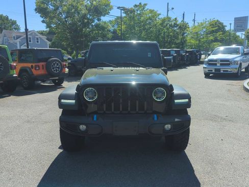 Used 2023 Jeep Wrangler Unlimited w/ Cold Weather Group AWD/4WD image 9