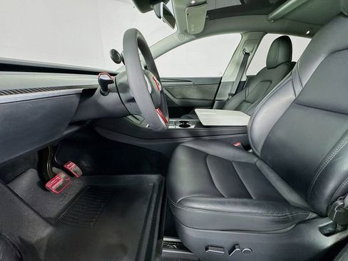 Used 2023 Tesla Model Y Long Range image 25