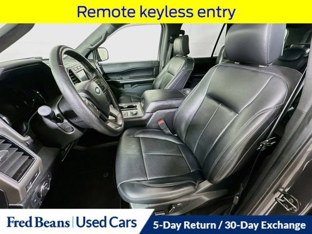 Used 2019 Ford Expedition XLT w/ Equipment Group 202A AWD/4WD image 27