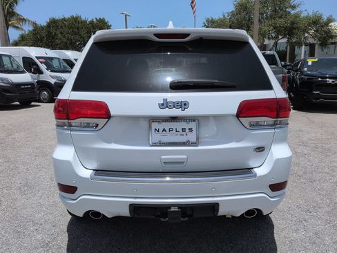 Used 2018 Jeep Grand Cherokee Overland RWD image 6