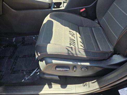 Used 2024 Honda CR-V Sport image 11