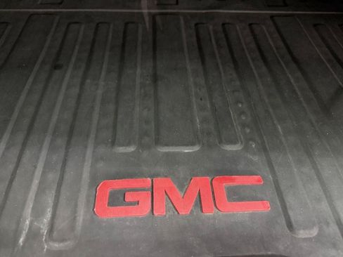 Used 2018 GMC Yukon XL Denali AWD/4WD image 39