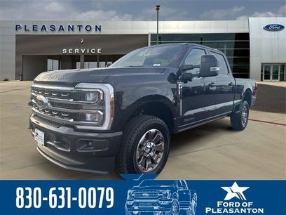 New 2025 Ford F250 King Ranch w/ FX4 Off-Road Package