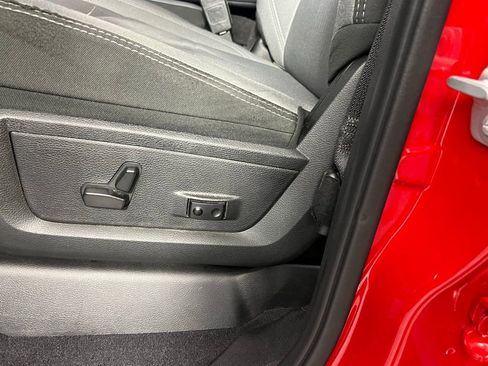 Used 2024 RAM 2500 Big Horn w/ Bed Utility Group image 21