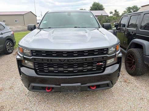 Used 2019 Chevrolet Silverado 1500 Custom Trail Boss w/ Custom Convenience Package AWD/4WD image 2