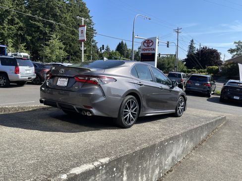 Certified 2023 Toyota Camry SE FWD image 7