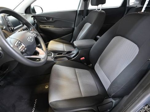Used 2019 Hyundai Kona SE AWD/4WD image 7