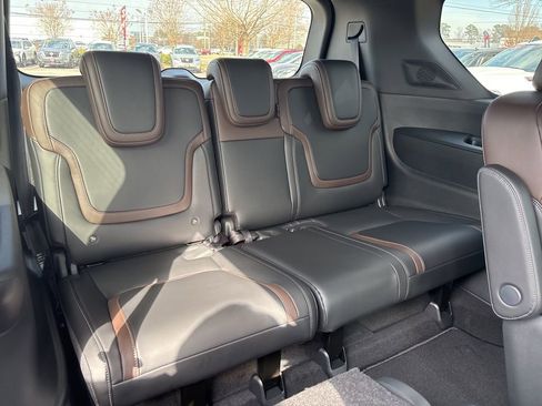 New 2026 Nissan Armada SL w/ Captain's Chari Seat Package image 19